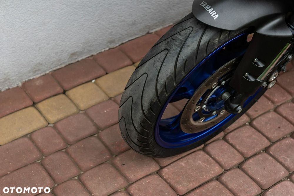 Yamaha FZ - 9