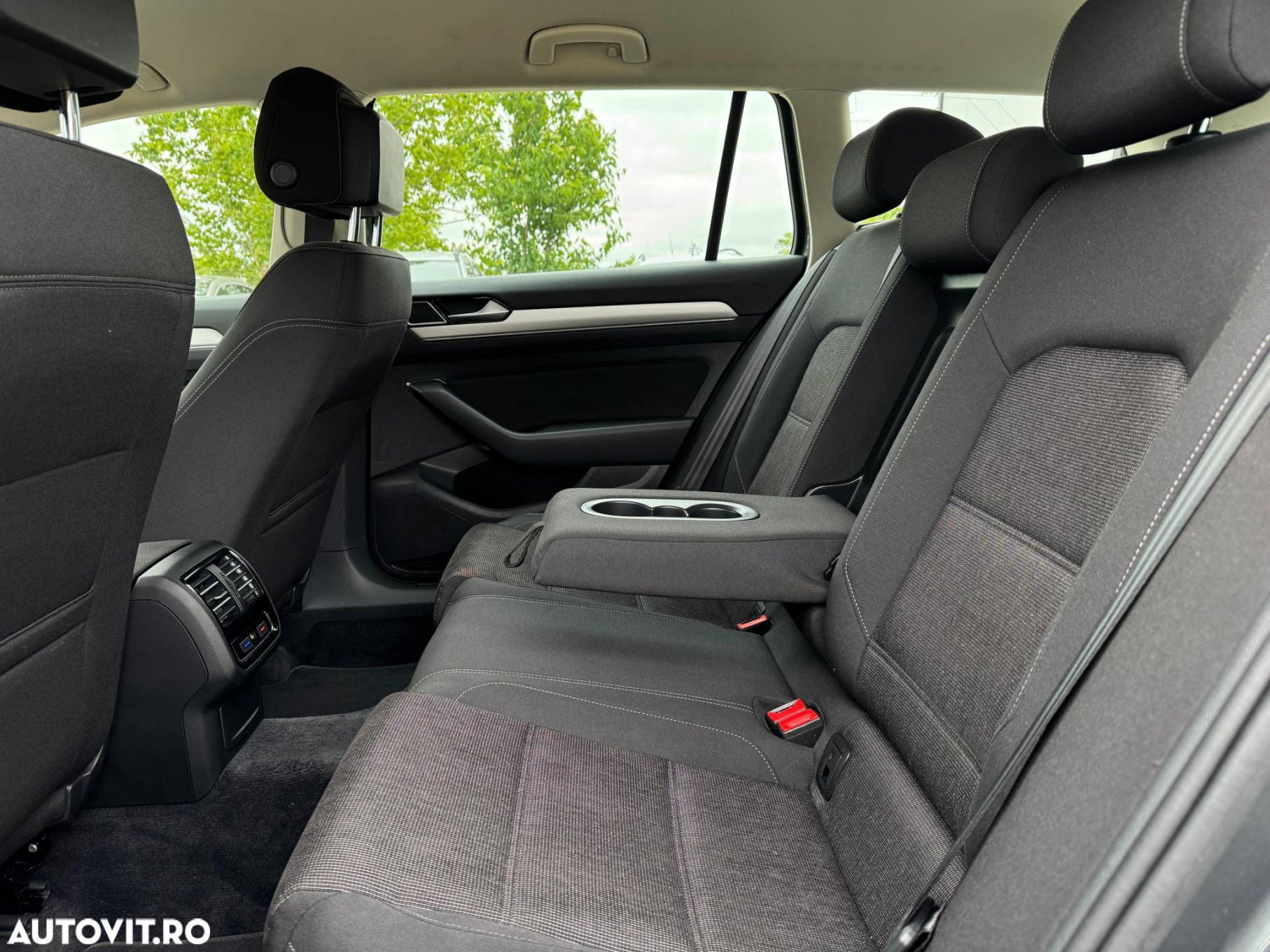 Volkswagen Passat - 18