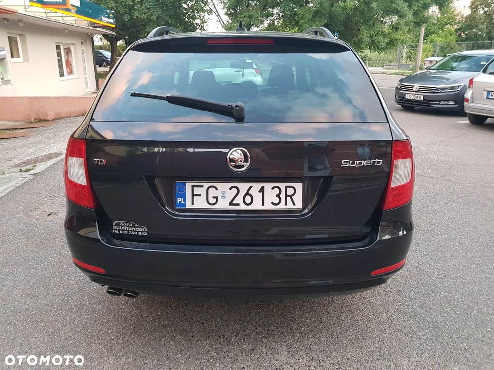 Skoda Superb 2.0 TDI Business DSG - 4
