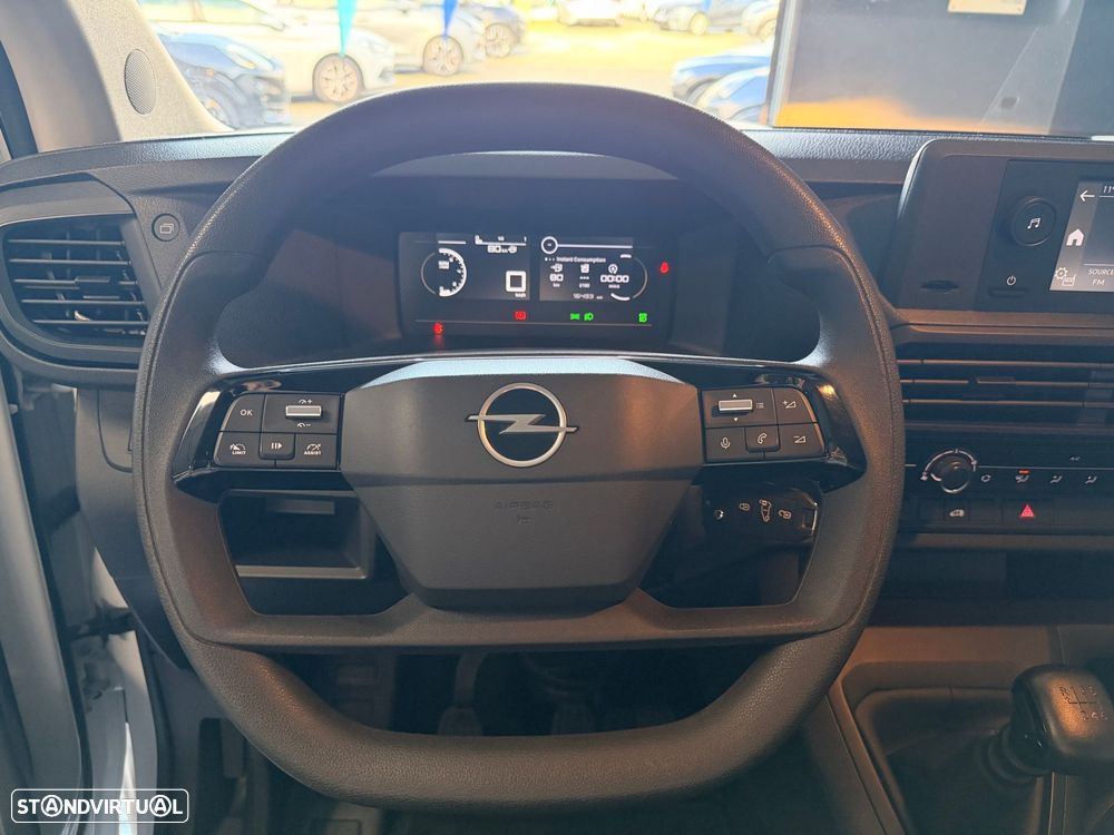 Opel Vivaro Outro - 16