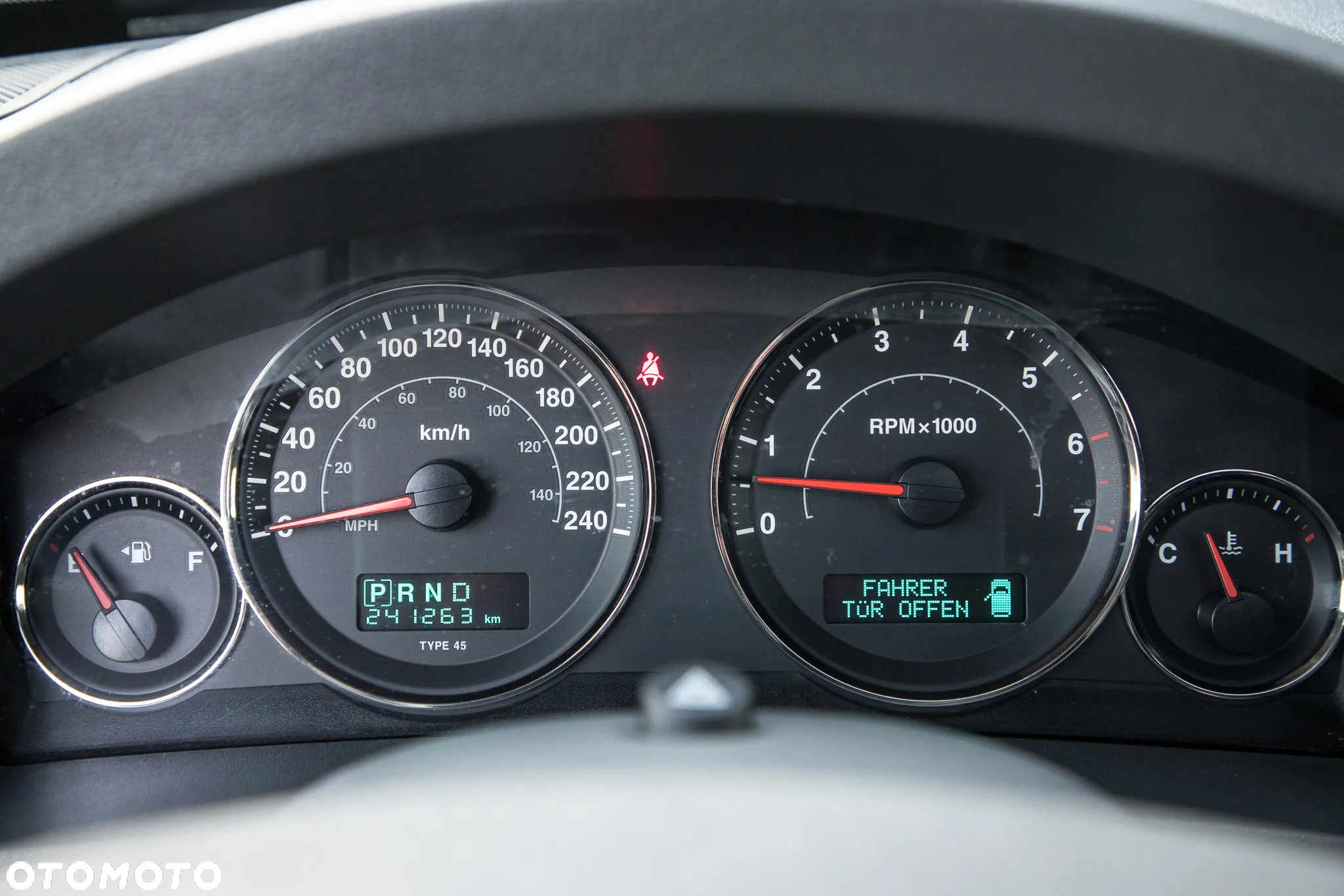 Jeep Grand Cherokee - 20