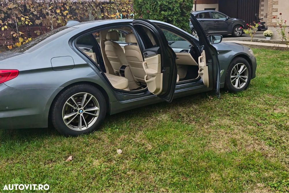 BMW Seria 5 520d AT - 10