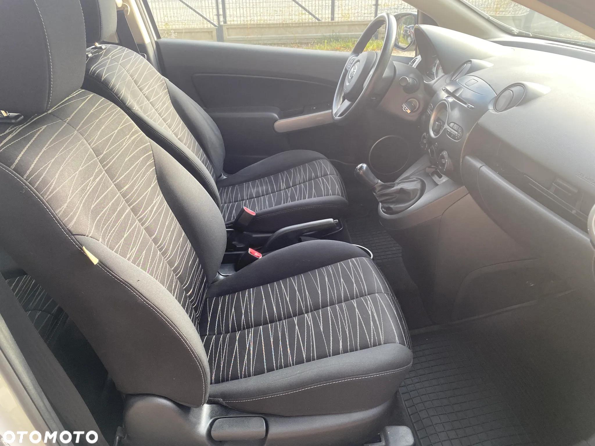 Mazda 2 1.3 Comfort - 18