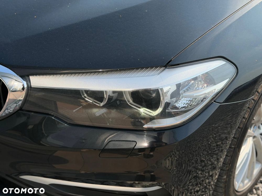 BMW Seria 5 520i - 13