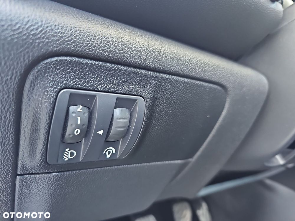 Renault Megane 1.5 Blue dCi Business - 19