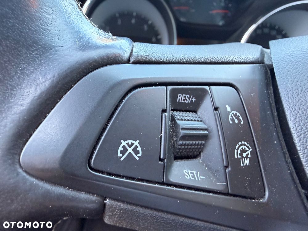 Opel Astra 1.4 Turbo Active - 25