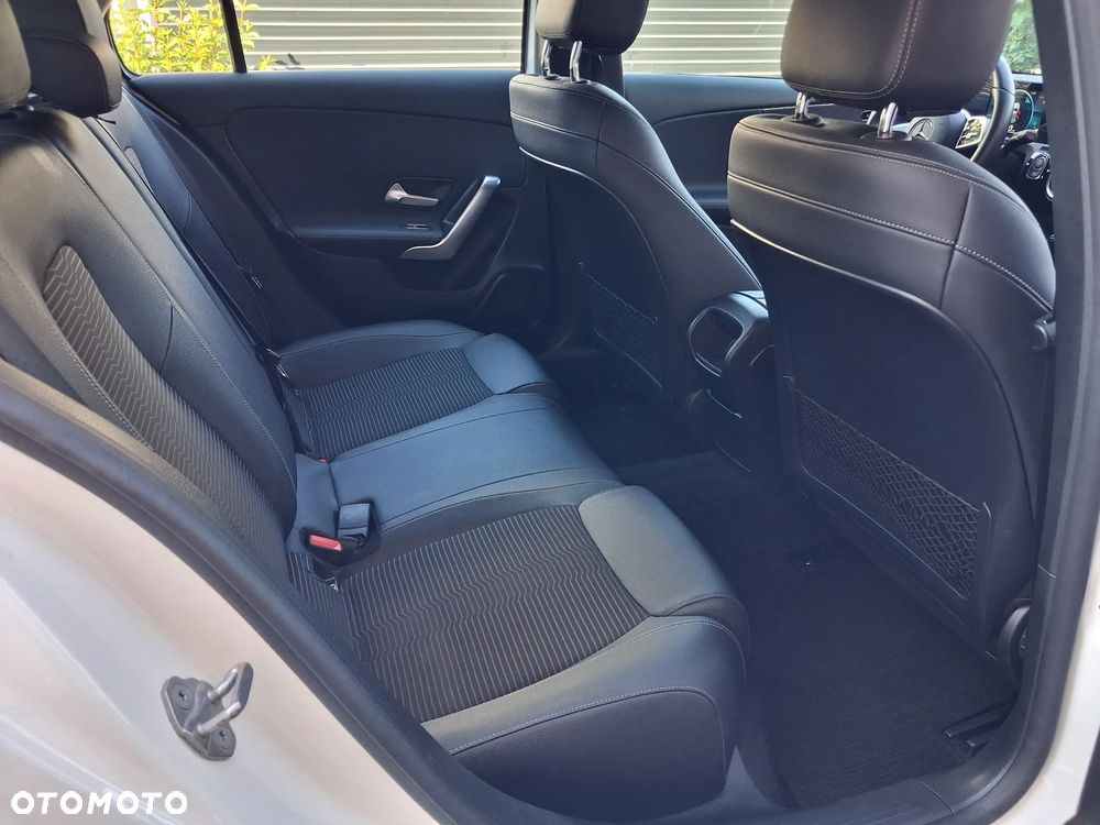Mercedes-Benz Klasa A 220 7G-DCT Style - 13