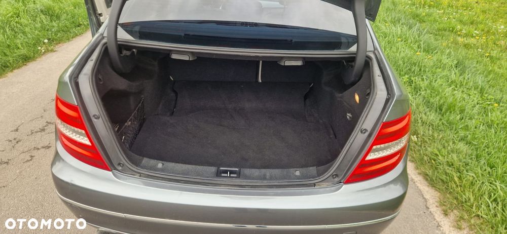 Mercedes-Benz Klasa C 220 CDI BlueEff 4-Matic Elegance - 7
