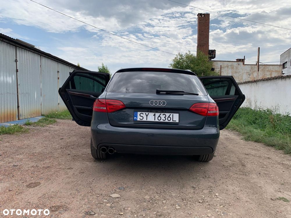 Audi A4 Avant 1.8 TFSI Ambiente - 32