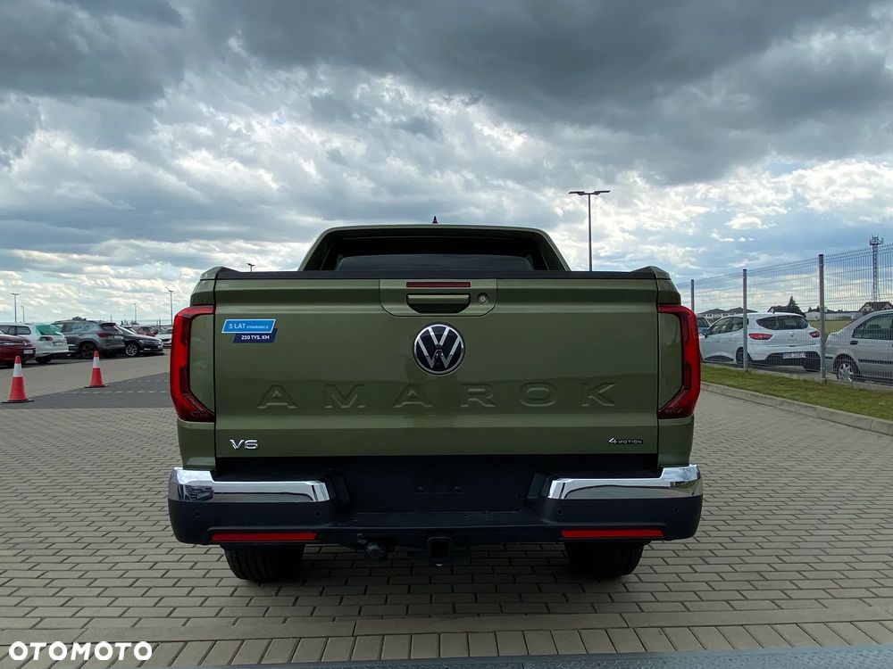 Volkswagen Amarok - 8