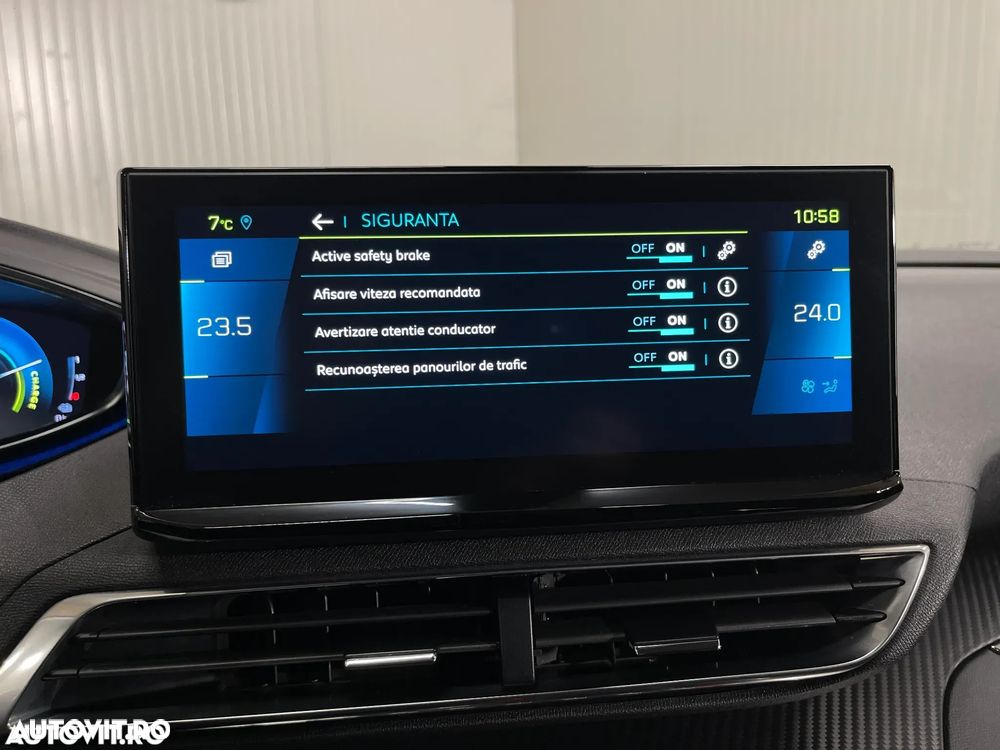 Peugeot 3008 225 e-EAT8 Allure Pack - 17