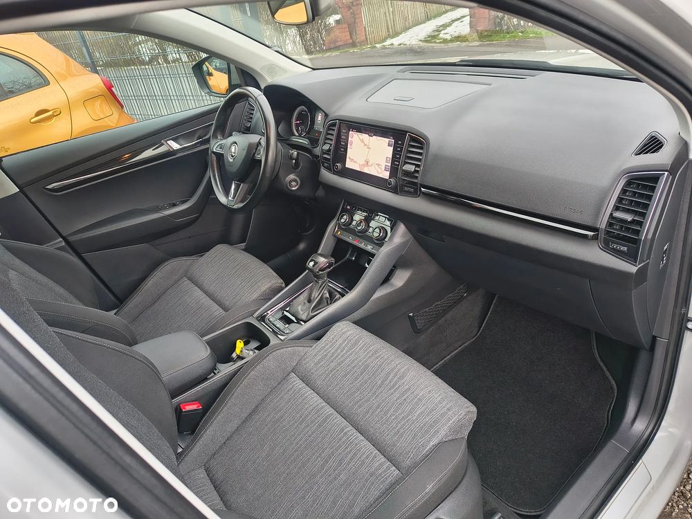 Skoda Karoq 1.0 TSI 4x2 Style DSG - 22
