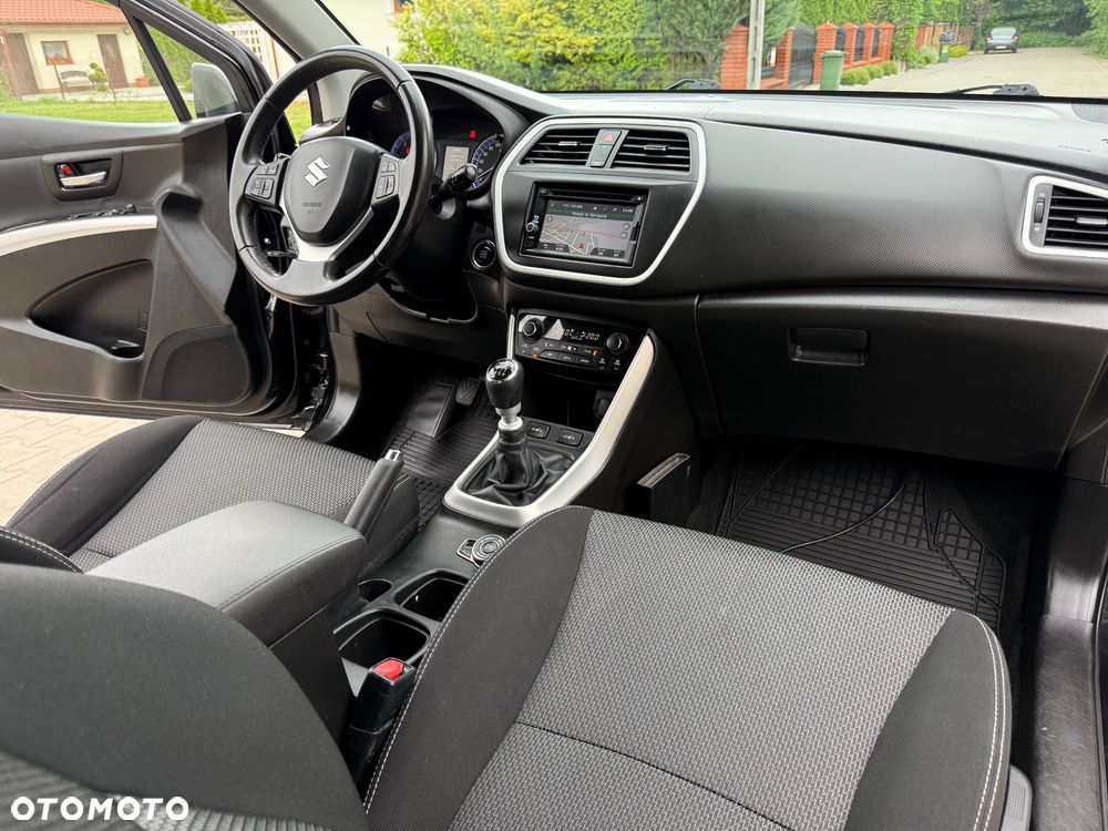 Suzuki SX4 S-Cross 1.6 DDiS 4x4 Comfort+ - 19