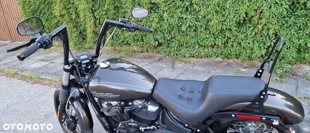 Harley-Davidson Dyna Street Bob - 21