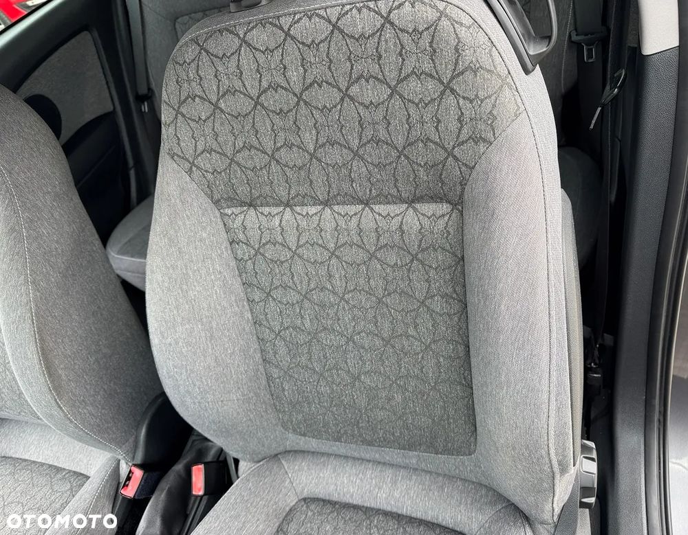 Opel Corsa 1.4 16V Sport - 25