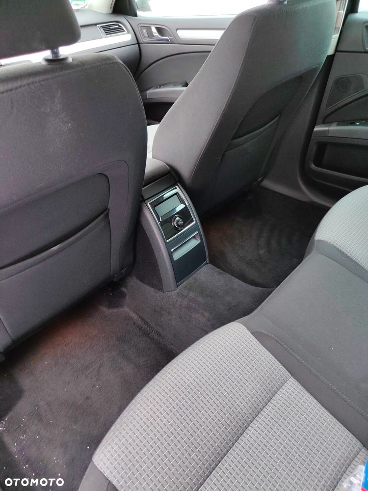 Skoda Superb 2.0 TDI Exclusive - 5