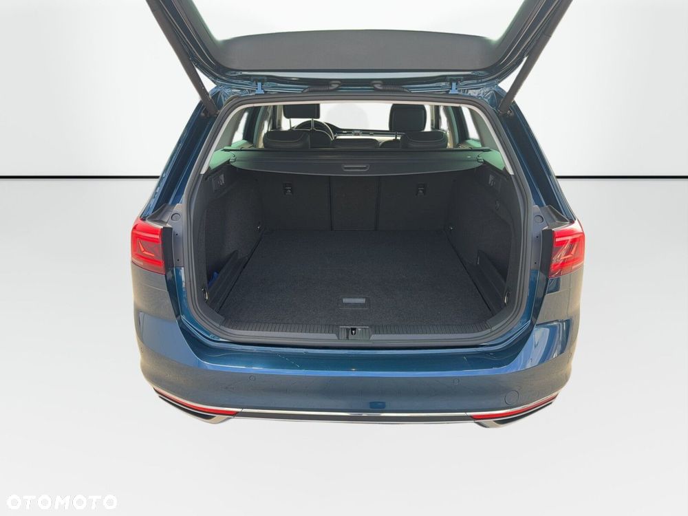 Volkswagen Passat Variant - 16