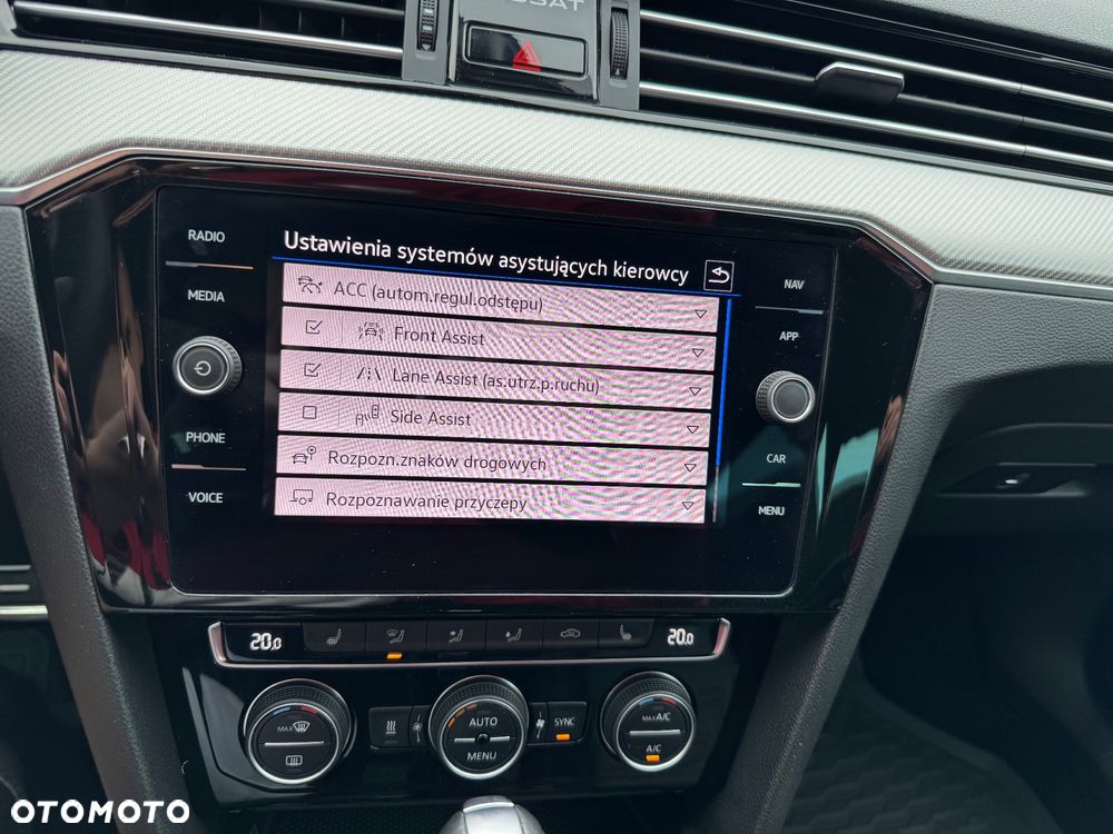 Volkswagen Passat - 29