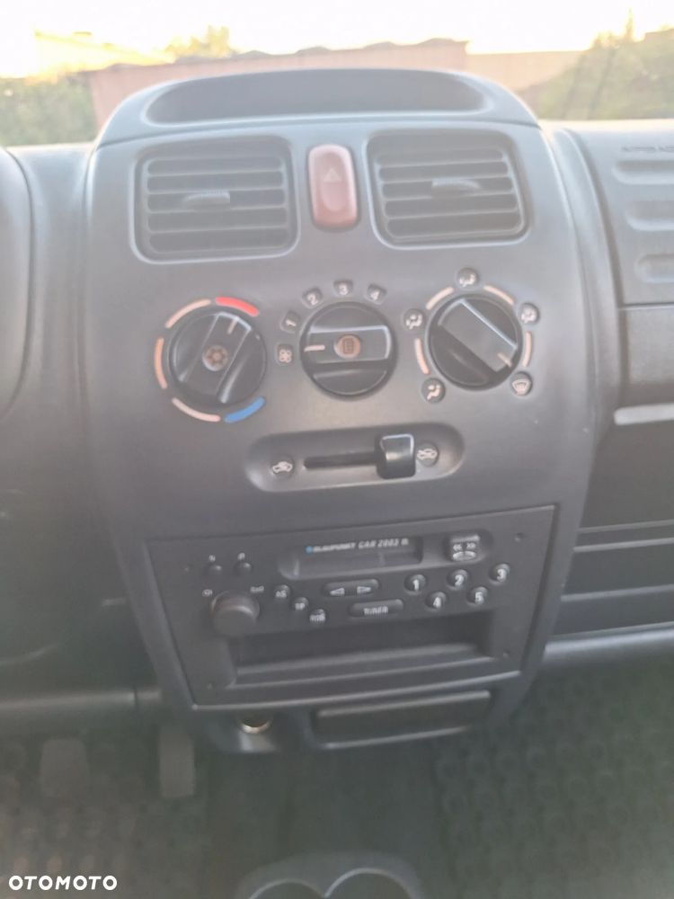 Opel Agila - 8