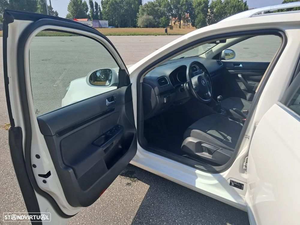 Volkswagen Golf Variant 2.0 TDi Confortline — fotografia 20