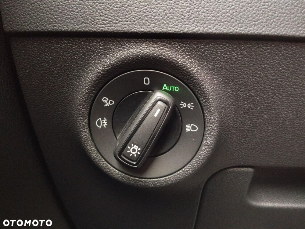 Skoda Karoq 2.0 TDI SCR 4x4 Sportline DSG - 24