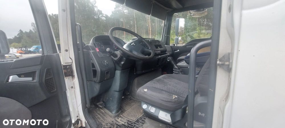MAN TGL 12.180 Izoterma winda agregat - 9