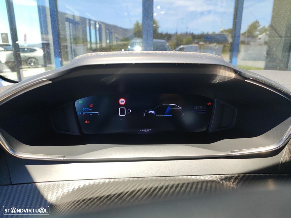 Peugeot 208 1.2 Hybrid Allure e-DCS6 - 17