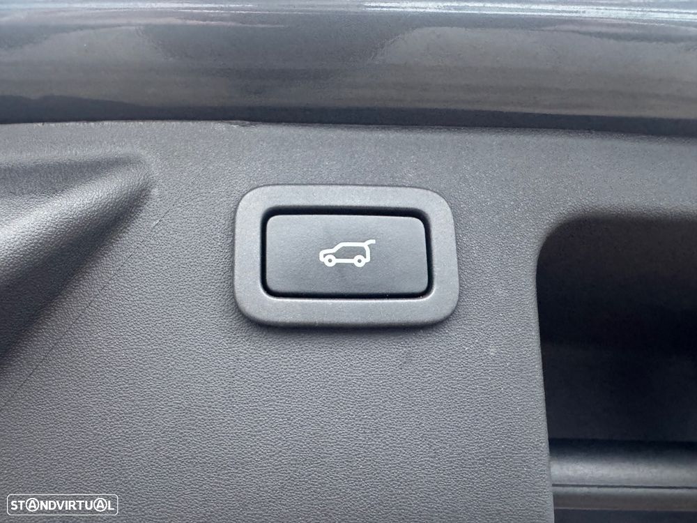 Land Rover Discovery Sport 2.0 eD4 HSE Luxury - 39