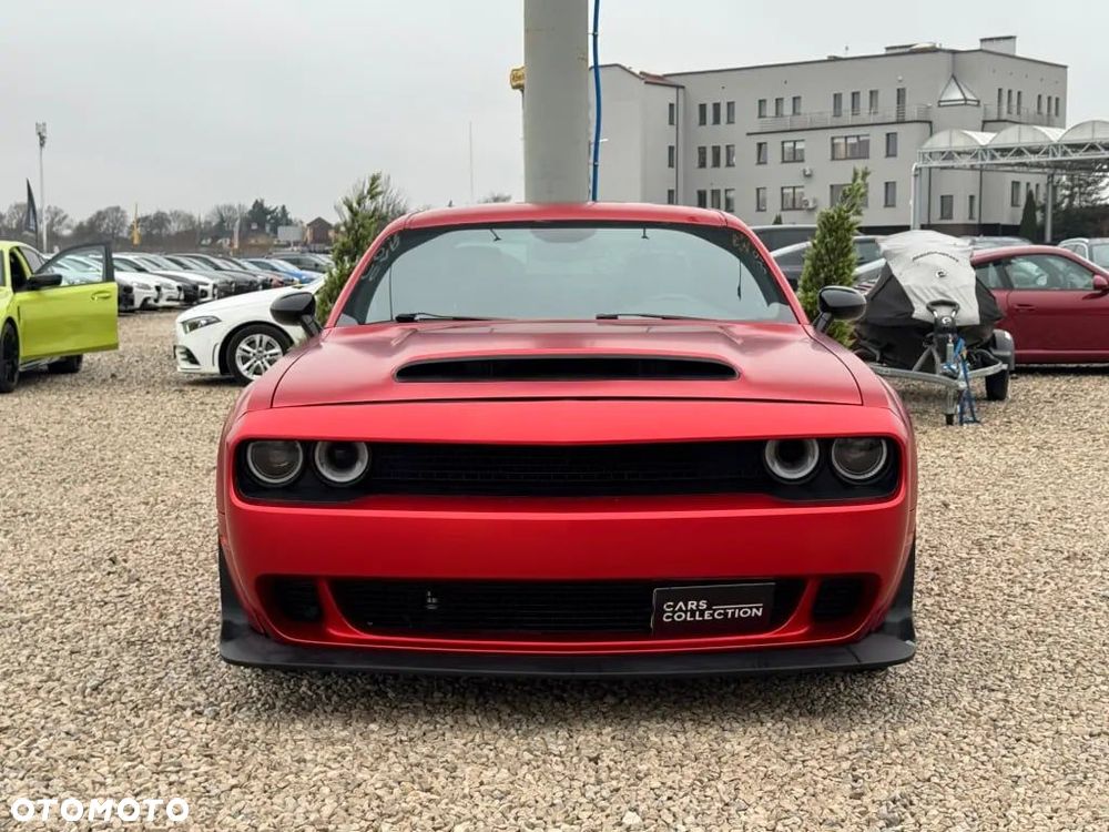 Dodge Challenger - 8
