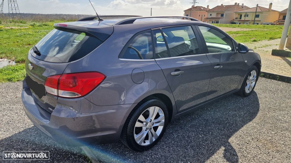 Chevrolet Cruze SW 1.7 VCDi LTZ - 6