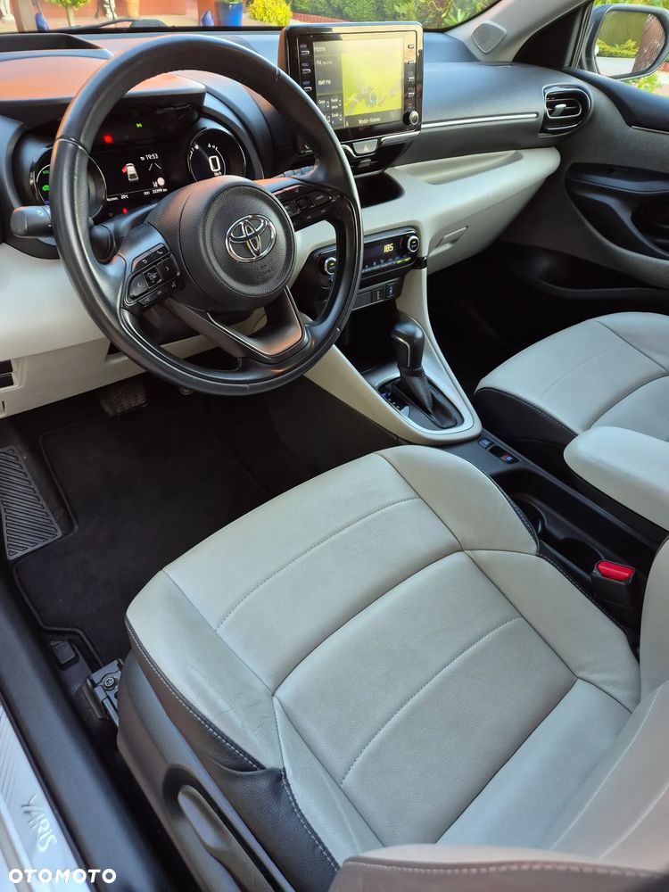 Toyota Yaris - 13