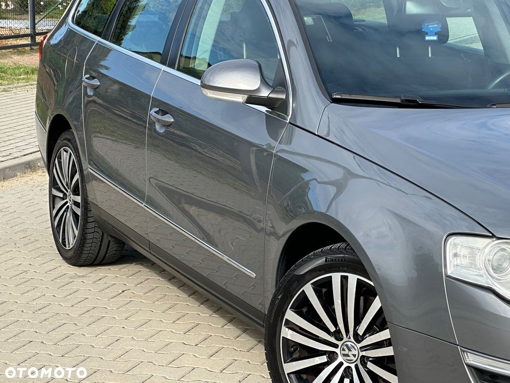 Volkswagen Passat - 4