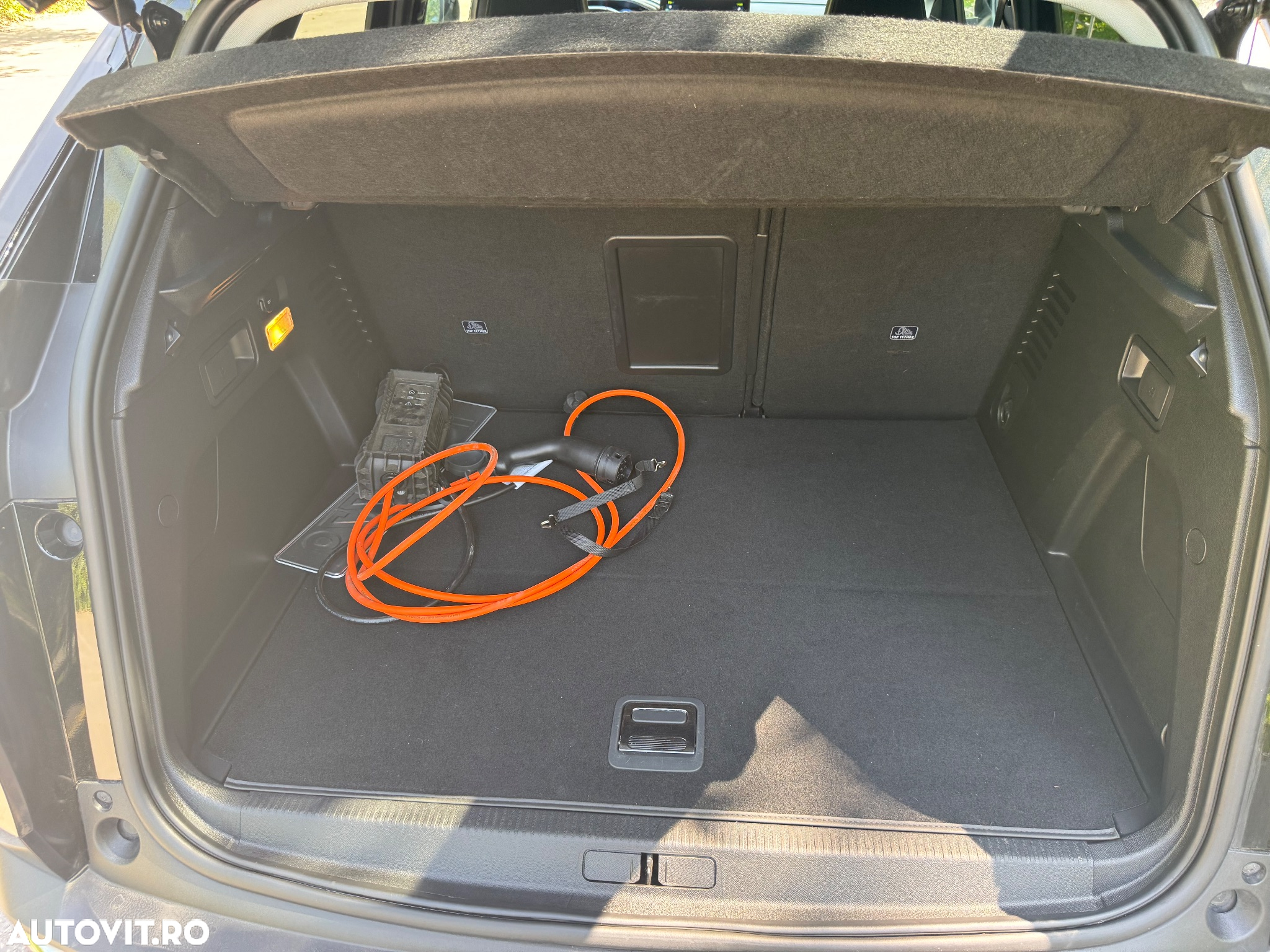 Peugeot 3008 PHEV EAT8 Allure - 28