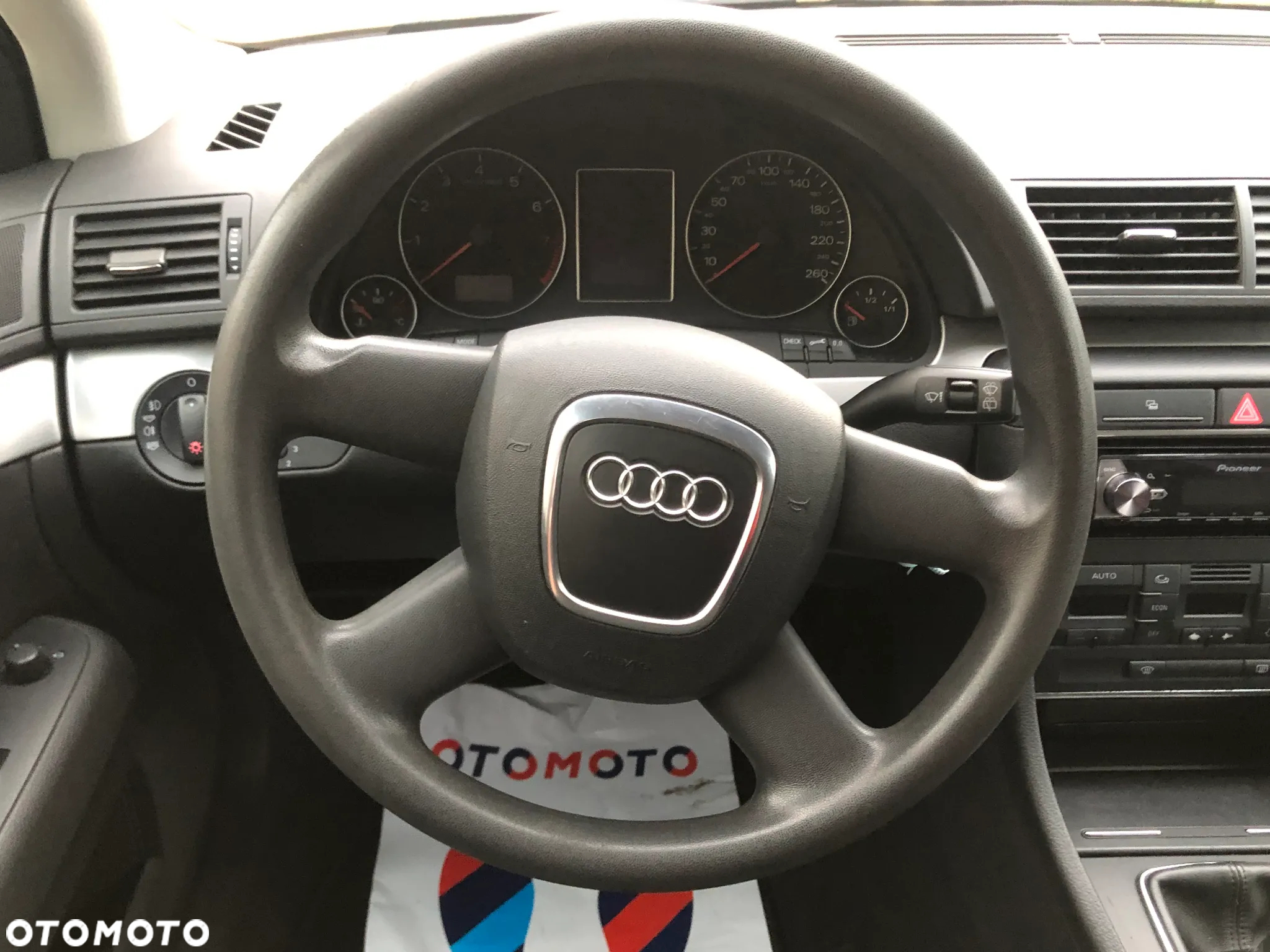 Audi A4 Avant 1.6 - 10