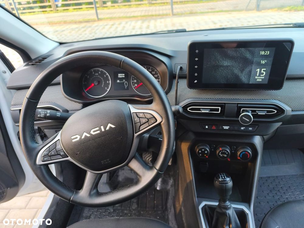 Dacia Sandero - 10