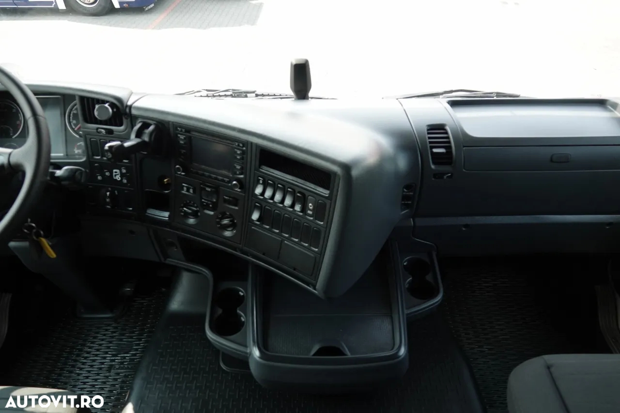 Scania R 410 / HIDRAULICĂ / RETARDER / CROWN EDITION / LOW CABIN / DUPĂ CONTRACTUL DE SERVICE / IMPORTAT - 30