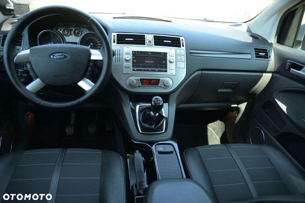 Ford Kuga 2.0 TDCi 4x4 Titanium - 29