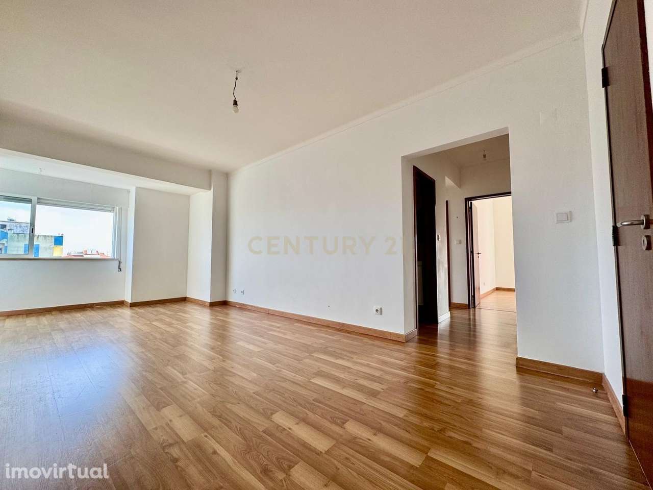 Apartamento Renovado - Grande imagem: 2/15