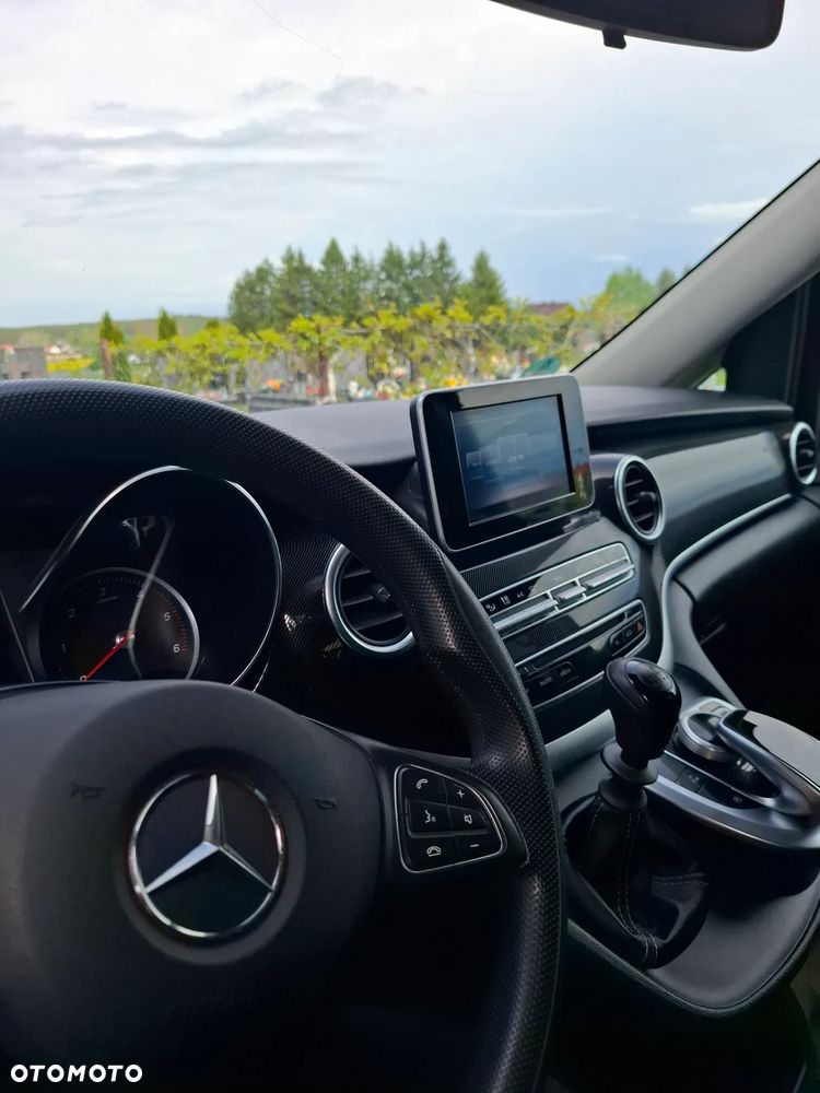 Mercedes-Benz Klasa V 220 CDI - 11