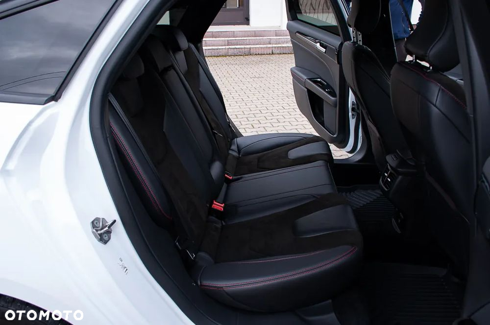 Ford Mondeo 2.0 EcoBlue ST-Line - 14