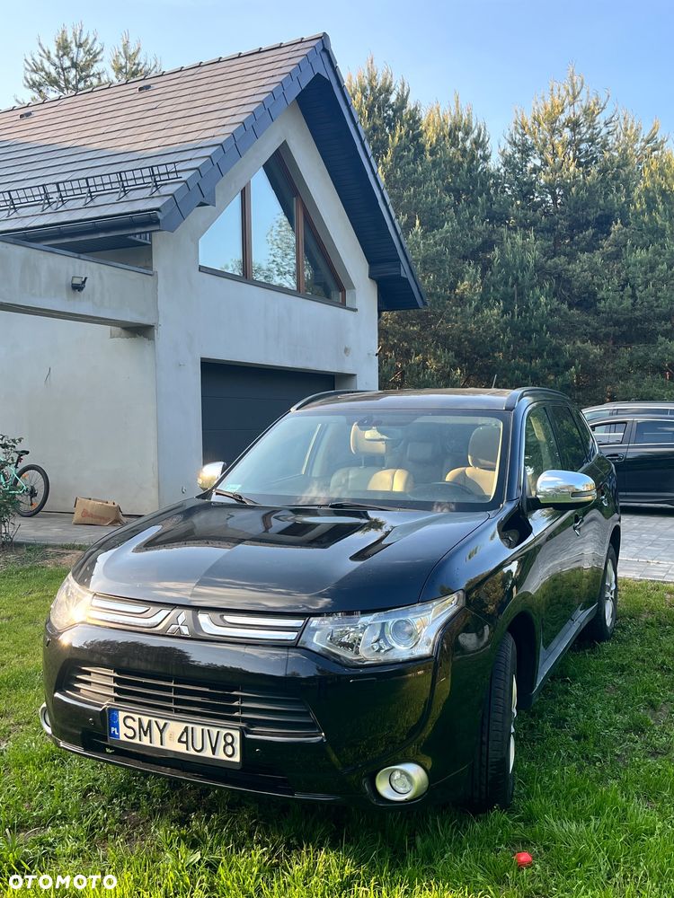 Mitsubishi Outlander 2.2 DID Instyle Navi - 3