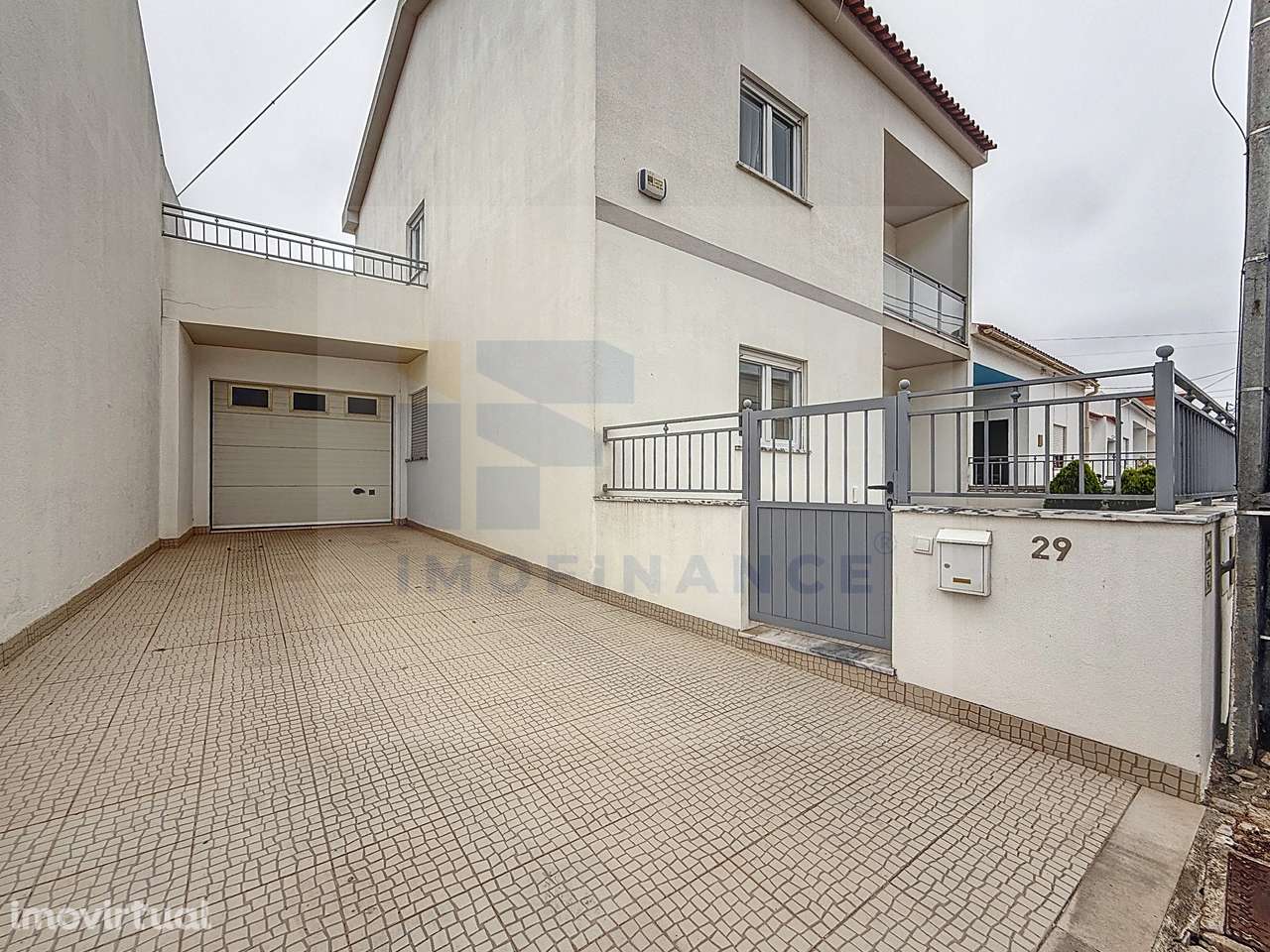 Moradia T6 - Grande imagem: 2/50