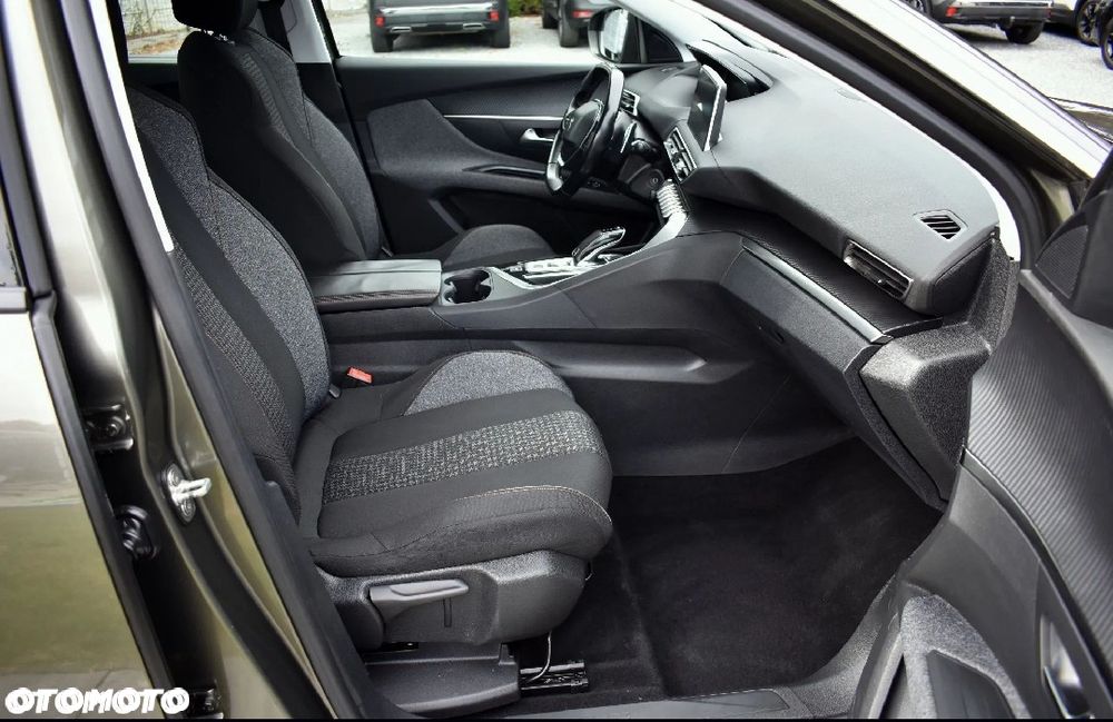 Peugeot 5008 BlueHDi 130 EAT8 Active - 33