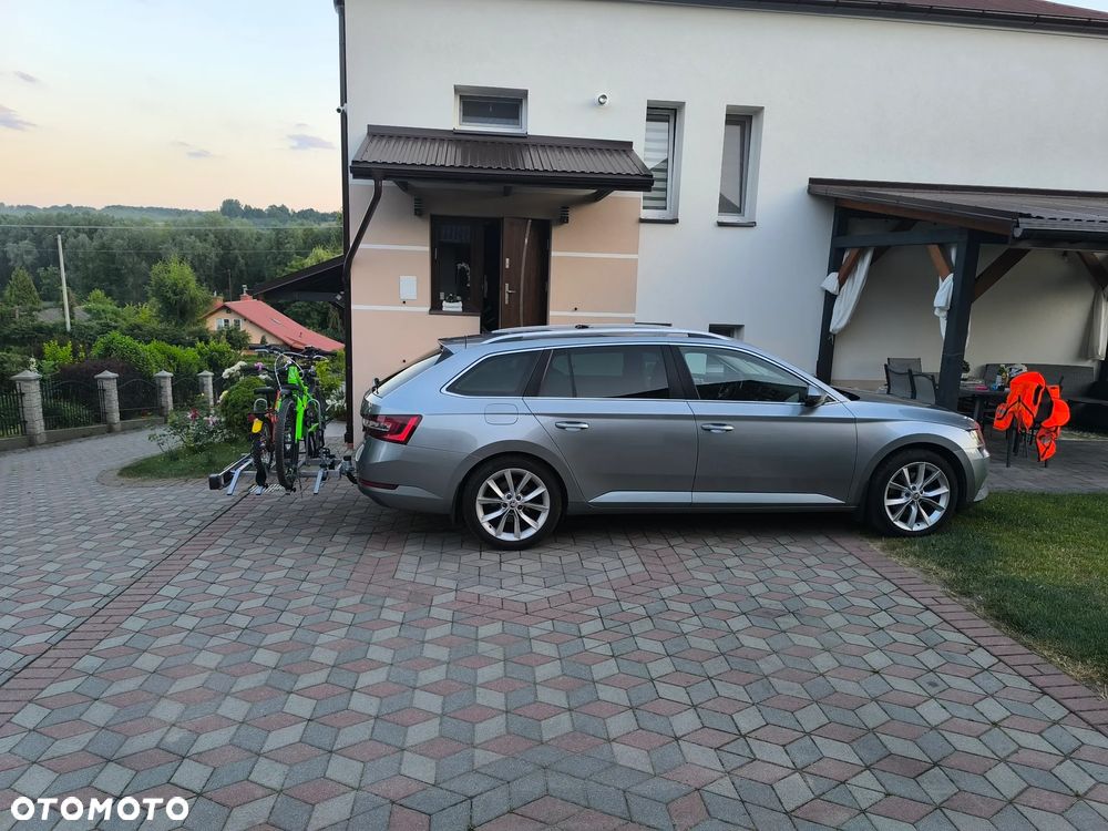 Skoda Superb 2.0 TDI Ambition DSG - 11