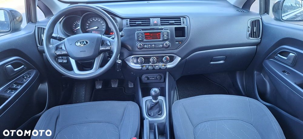 Kia Rio 1.2 Attract - 12