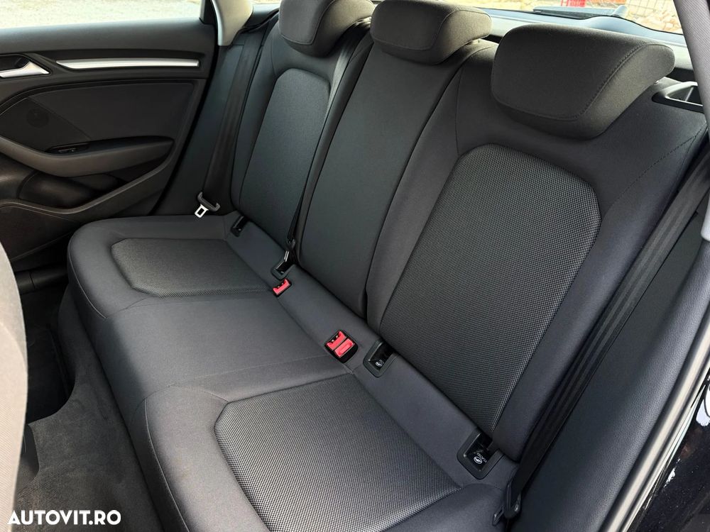 Audi A3 Sportback 1.0 TFSI design - 7