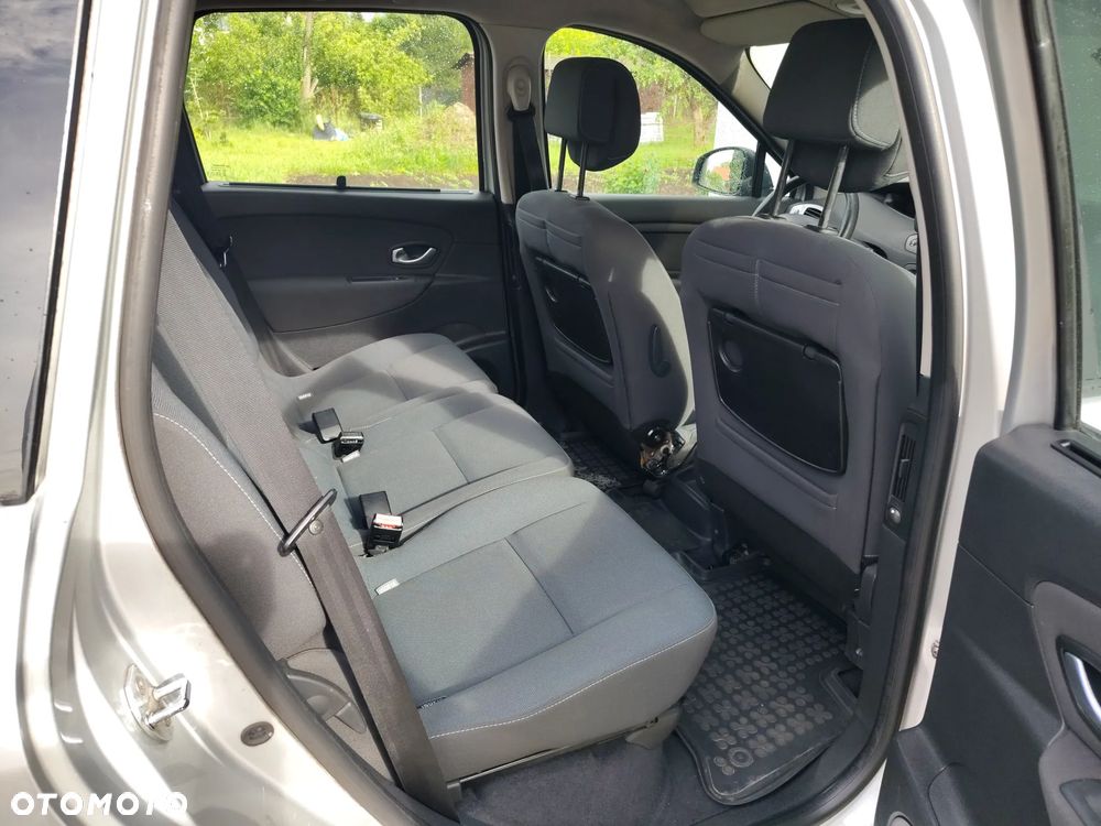 Renault Scenic - 17
