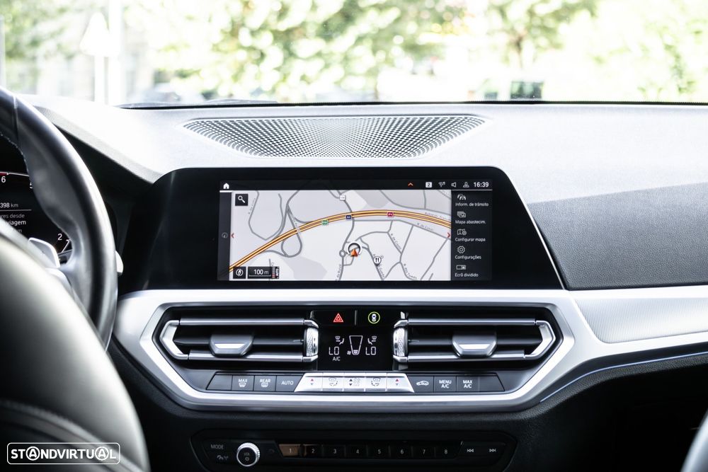 BMW 330 e Pack M Auto - 36