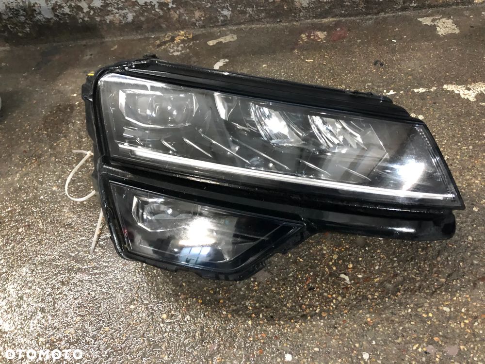 SKODA KAROQ LAMPA REFLEKTOR PRZÓD PRAWY FULL LED 57B941016F - 2