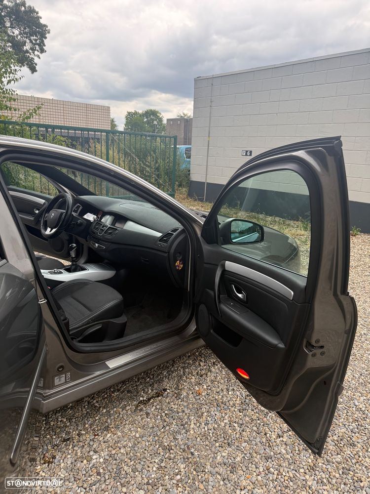 Renault Laguna 2.0 dCi Confort - 12